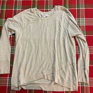 Light grey pull over sweater xl